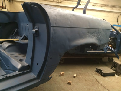 Mercedes 350SL restoration project rear quarter panel